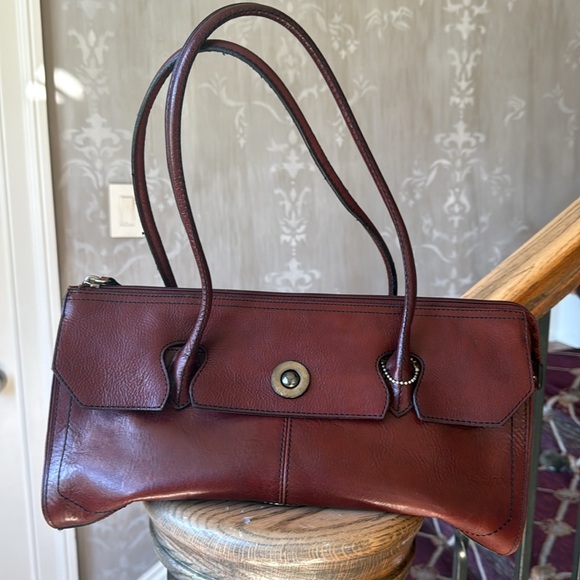 PELLE STUDIO ladies, genuine, leather tote, burgundy color, very good condition - Picture 5 of 16